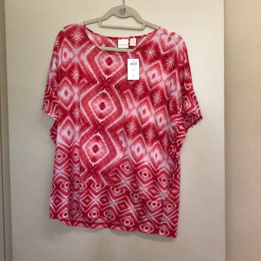 NWT.. Chico's Red and White Geometric Short Sleeve Top